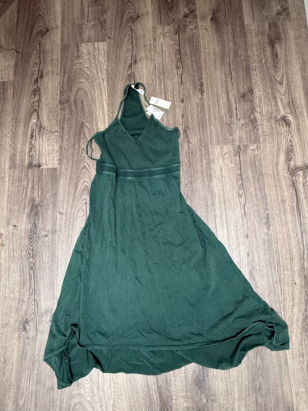 Green Sleeveless V-Neck Midi Dress
